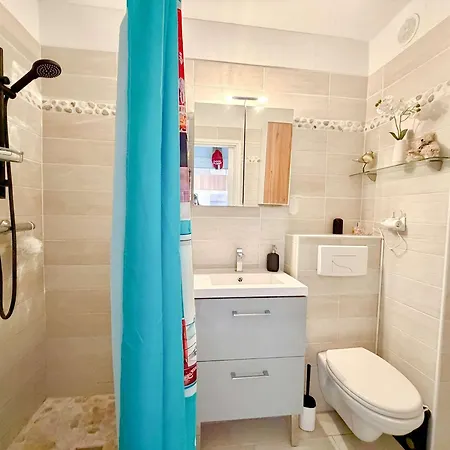 Appartement Lumineux Avec Loggia, Wifi - Port - Fr-1-868-39